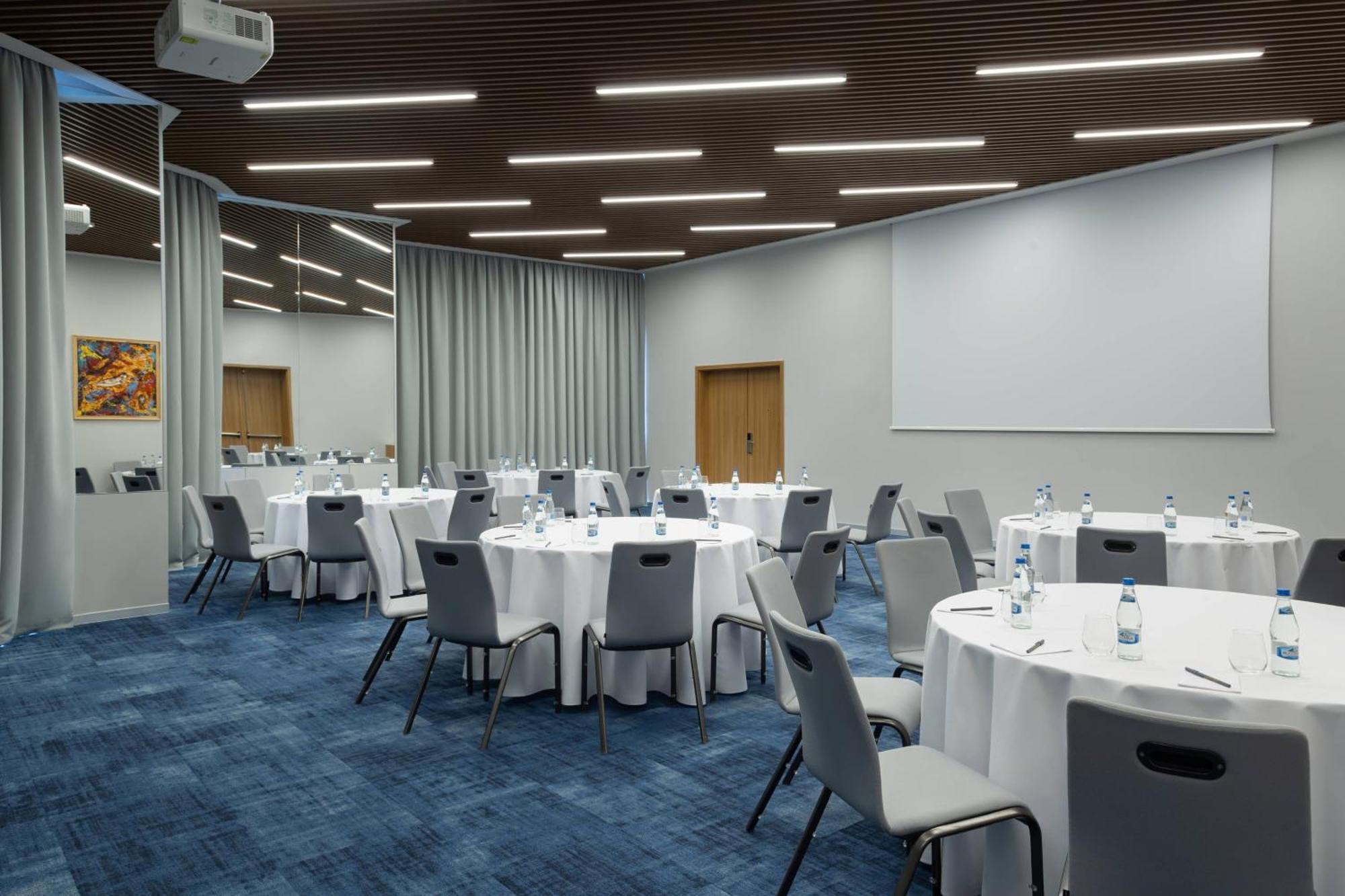 Courtyard By Marriott Bucharest Floreasca Eksteriør billede